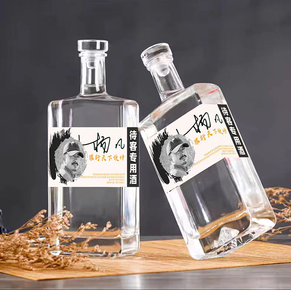 恭喜飛揚(yáng)聚焦廣告完成白酒個性化定制項目，助力企業(yè)品牌升級